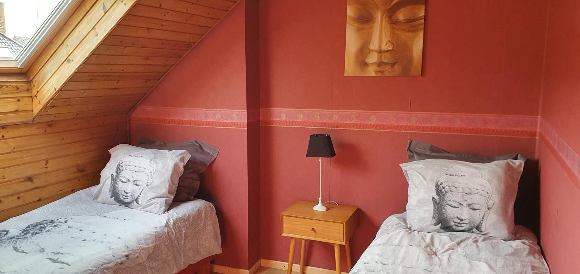 Close To Centre, 3 Rooms, 2 Bathr & Wc, Free Parking & Wifi, Spacious Living Area & Kitchen Brugge Buitenkant foto