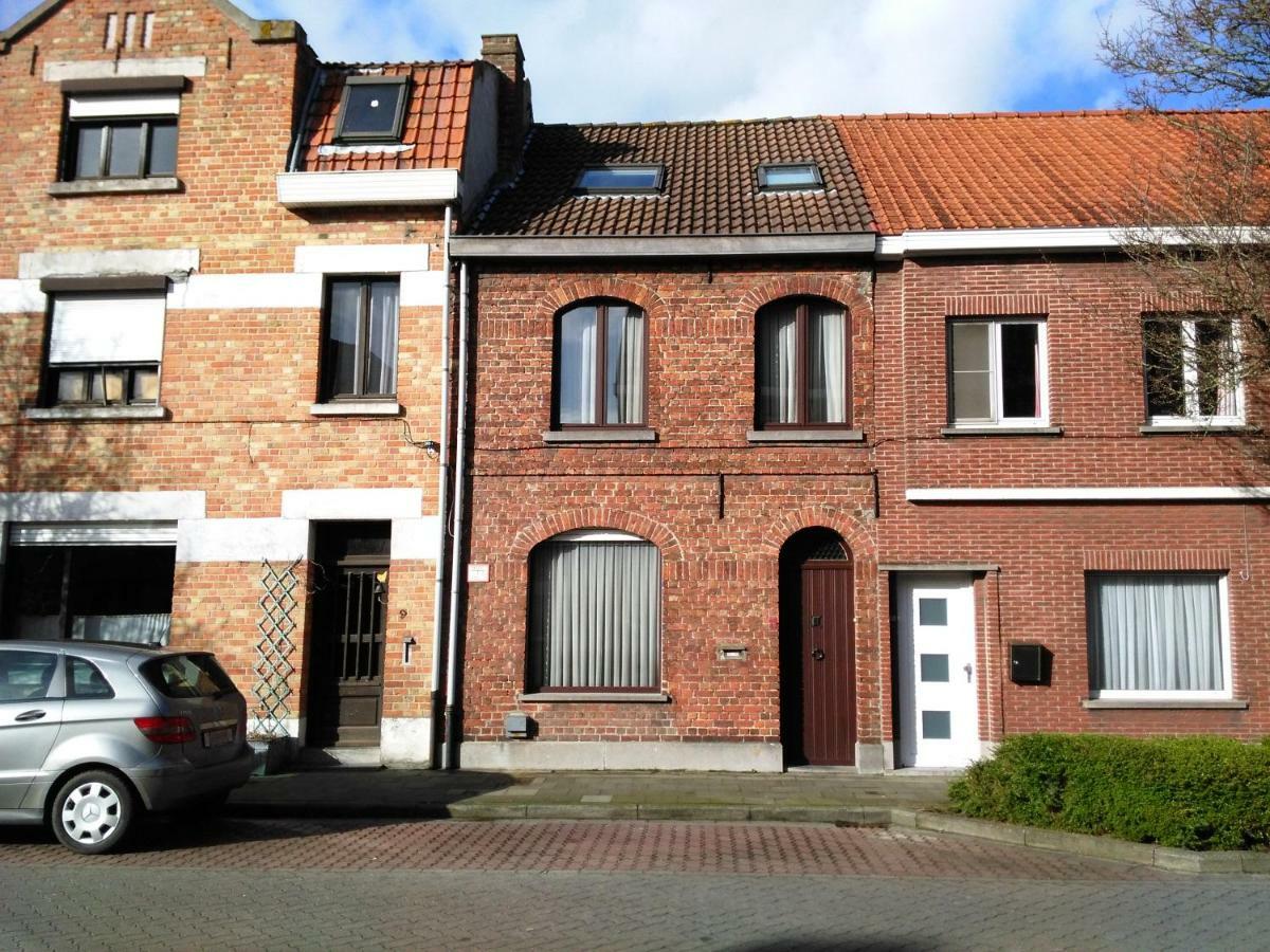 Close To Centre, 3 Rooms, 2 Bathr & Wc, Free Parking & Wifi, Spacious Living Area & Kitchen Brugge Buitenkant foto